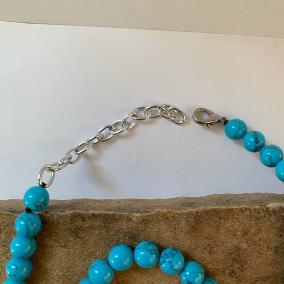 Faux turquoise necklace and bracelet set - Picture 5 of 10